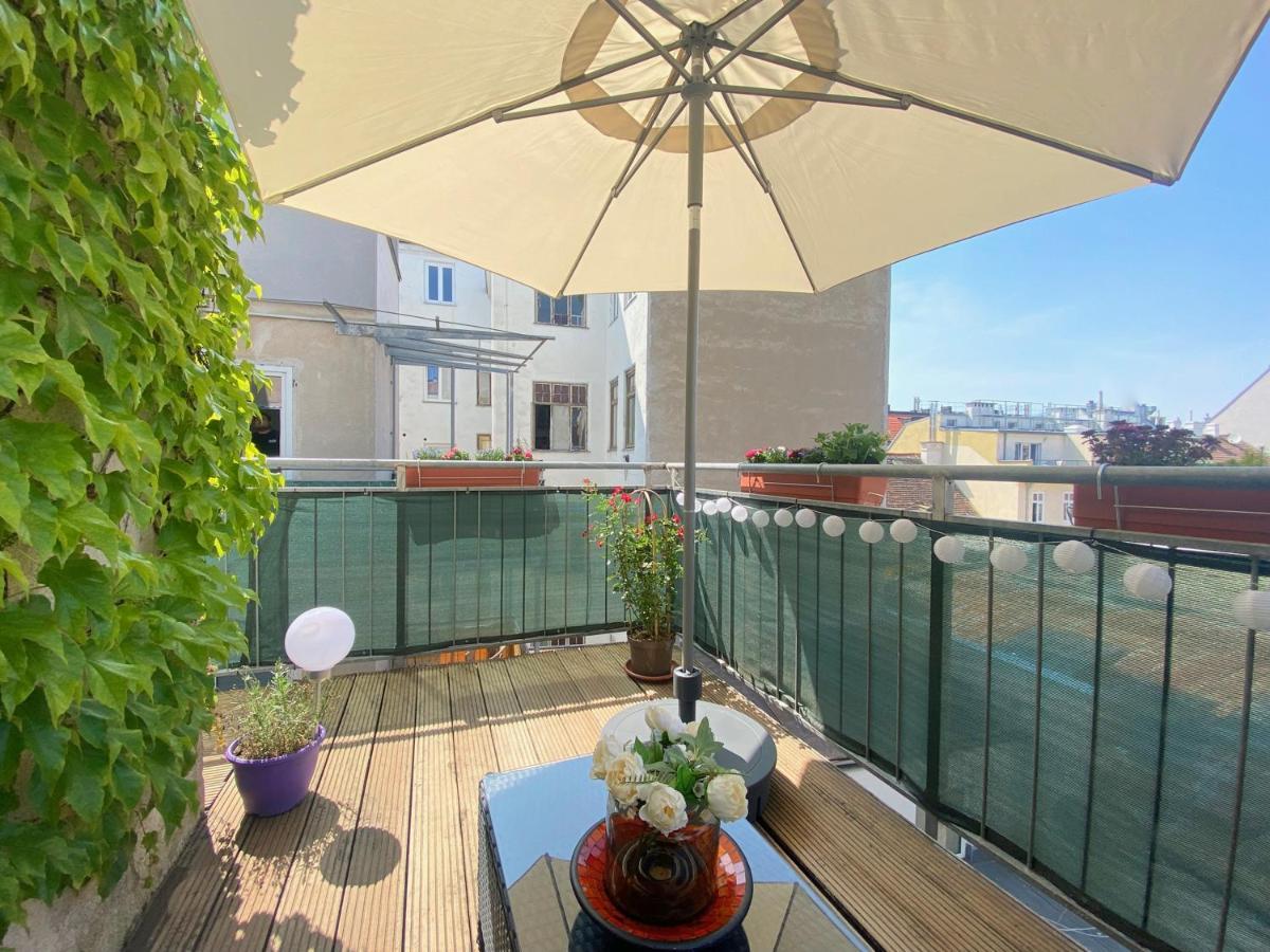 Magic Vienna Balcony Apartment Bagian luar foto